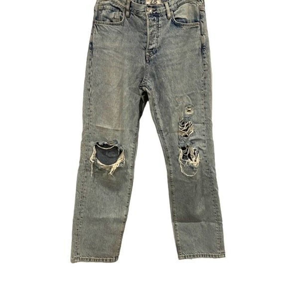 Like New We the Free boyfriend jeans size 28